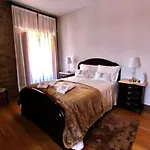 Casa De Ladreda *