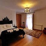 Casa De Ladreda *